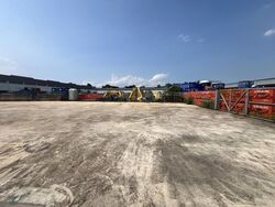 Loyang Crescent (D17), Factory #595633411